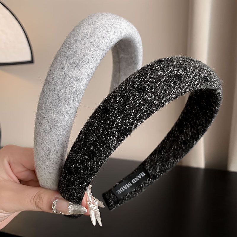 Zwarte luxe vintage hoofdband  - Luxury Skincare Daily recensie en prijs